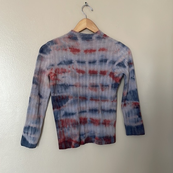 Ply-Knits
Printed Fukase Sweater - Picture 5 of 5